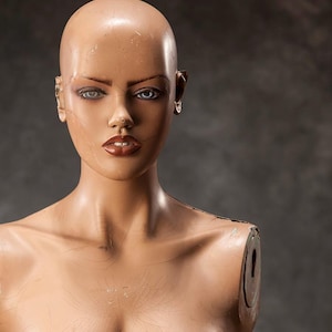 VINTAGE half body female MANNEQUIN from 1980s, Lady Dummy Torso