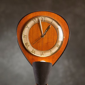 Vintage ART DECO Danish Wall Clock with lamp from 1950&#39;s, Electric Clock, Mid Century Design, Scandinavian Clock, Retro Decoration