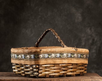 Vintage Italian basket with linen fabric, Boho large wicker basket Made in Italy, Bohermain retro decor