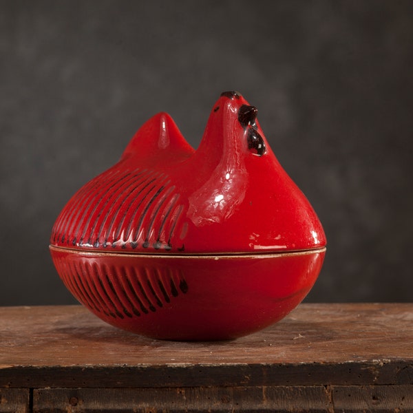 porte-œufs vintage, poulet en céramique rouge, poule de poterie rétro, porte-œufs de poulet, décor de ferme vintage