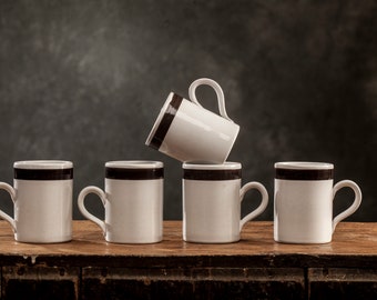 Ensemble de 6 grandes tasses en céramique suédoise par Nittsjo, Made in Sweden, design de poterie suédoise, tasses en céramique, vaisselle vintage en céramique blanche