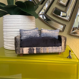 Miniature : Mod Cut Velvet Sofa