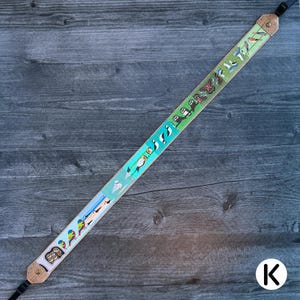 Dragonne pour jumelles/appareil photo Patchwork Birds | Respectueux de l'environnement | Observation des oiseaux, oiseaux de rivage, hiboux, oiseaux chanteurs Strap K