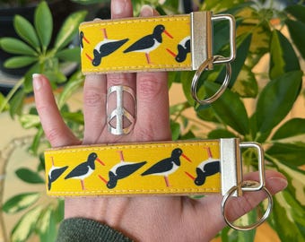 American Oystercatcher Keychain | Cork and Linen | Eco-friendly | Wildlife, Birds