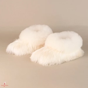 White Suri alpaca slipper, comfortable gray slipper, baby alpaca slippers, alpaca slippers, winter slippers,alpaca slippers handmade in Peru