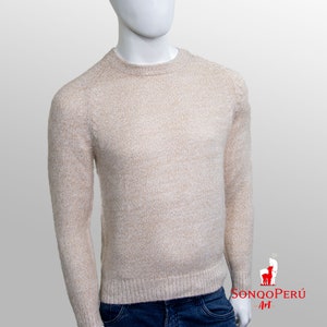 Elegant sweater Made of 100% alpaca with melange fabric, available in green, beige and orange