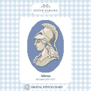 Può includere: Uno schema digitale a punto croce raffigurante il profilo di Atena in toni crema e beige su uno sfondo ovale blu. Il testo riporta Stitch Darling Studio, Athena, 18 Count | 3.5" x 5.1" e Digital Stitch Chart. Il design è su uno sfondo a quadretti vichy blu.