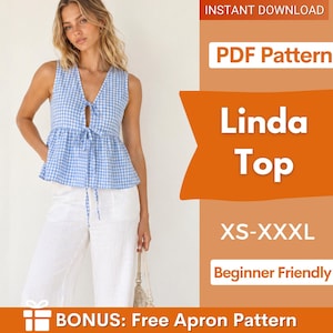 Può includere: Un top senza maniche con motivo a quadretti vichy blu e bianco, scollo a V e chiusure con lacci frontali. Il testo sull'immagine recita: INSTANT DOWNLOAD, PDF Pattern, Linda Top, XS-XXXL, Beginner Friendly, BONUS: Free Apron Pattern.