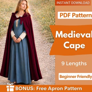 Puede incluir: Una mujer con una capa con capucha burdeos sobre un vestido azul. La imagen incluye texto que dice "Capa Medieval", "Patrón PDF" y "Para Principiantes". La capa tiene un cierre de lazo. La imagen también dice "BONUS: Patrón de delantal gratis".