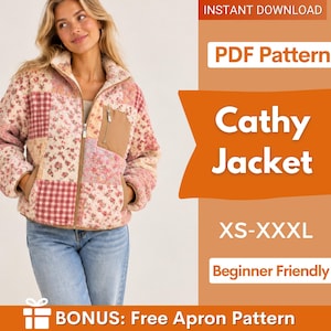 Op de afbeelding: Een patchwork fleecejack met een bloemen- en ruitpatroon in roze, crème en beige tinten. Het jack heeft een hoge kraag, een ritssluiting aan de voorzijde en een borstzak. De tekst luidt: INSTANT DOWNLOAD, PDF Pattern, Cathy Jacket, XS-XXXL, Beginner Friendly, BONUS: Free Apron Pattern.