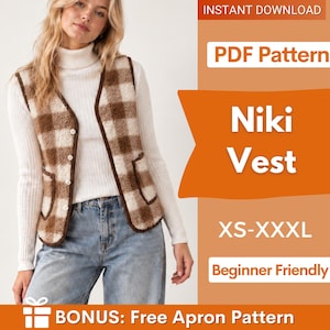 Peut inclure: Un gilet en polaire à carreaux marron et blanc avec une fermeture boutonnée et deux poches. Le texte sur l'image indique : INSTANT DOWNLOAD, PDF Pattern, Niki Vest, XS-XXXL, Beginner Friendly, BONUS: Free Apron Pattern.