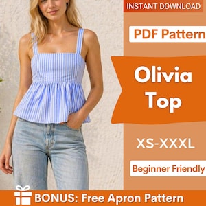 Könnte beinhalten: Ein blau-weiß gestreiftes Oberteil mit quadratischem Ausschnitt und Schößchensaum. Das Oberteil wird mit hellblauen Jeans kombiniert. Der Text auf dem Bild lautet "Olivia Top", "XS-XXXL" und "Beginner Friendly".