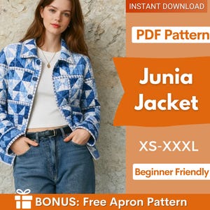 Könnte beinhalten: Gesteppte Jacke in Blau- und Weißtönen mit geometrischem Muster. Die Jacke ist geknöpft und wird mit Jeans getragen. Das Bild enthält den Text "Junia Jacket" und "PDF Pattern".