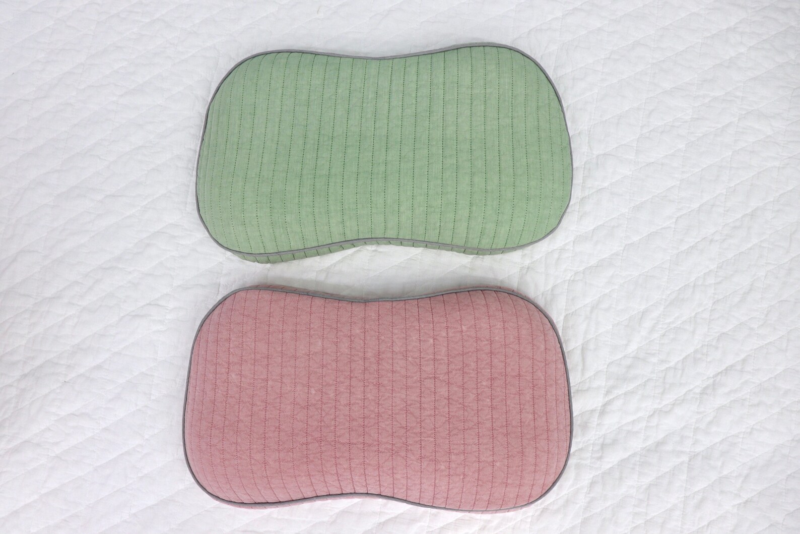 Peanut Shape Memory Foam Pillows/With removable cover/Neck Etsy