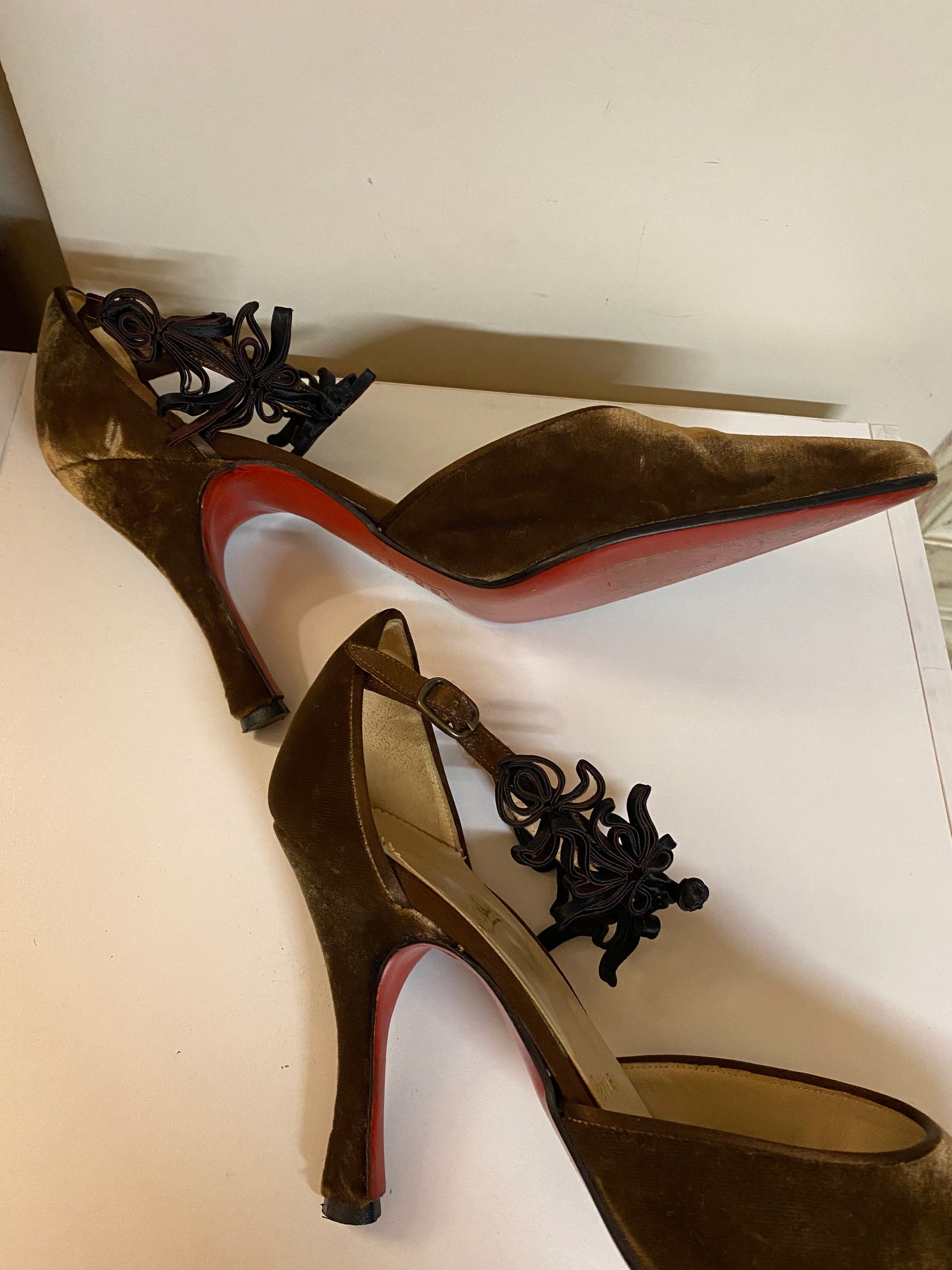 Brown louboutins top