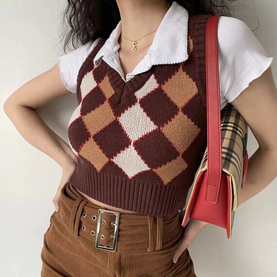 Y2K Sweater Vest / Argyle Vneck Vest 
