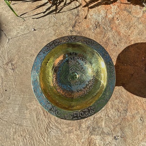 round sink , Hand engraved brass Moroccan sink hammered , Marrakech decor style vintage brass Sink, arabic bathroom , handmade pattern image 3
