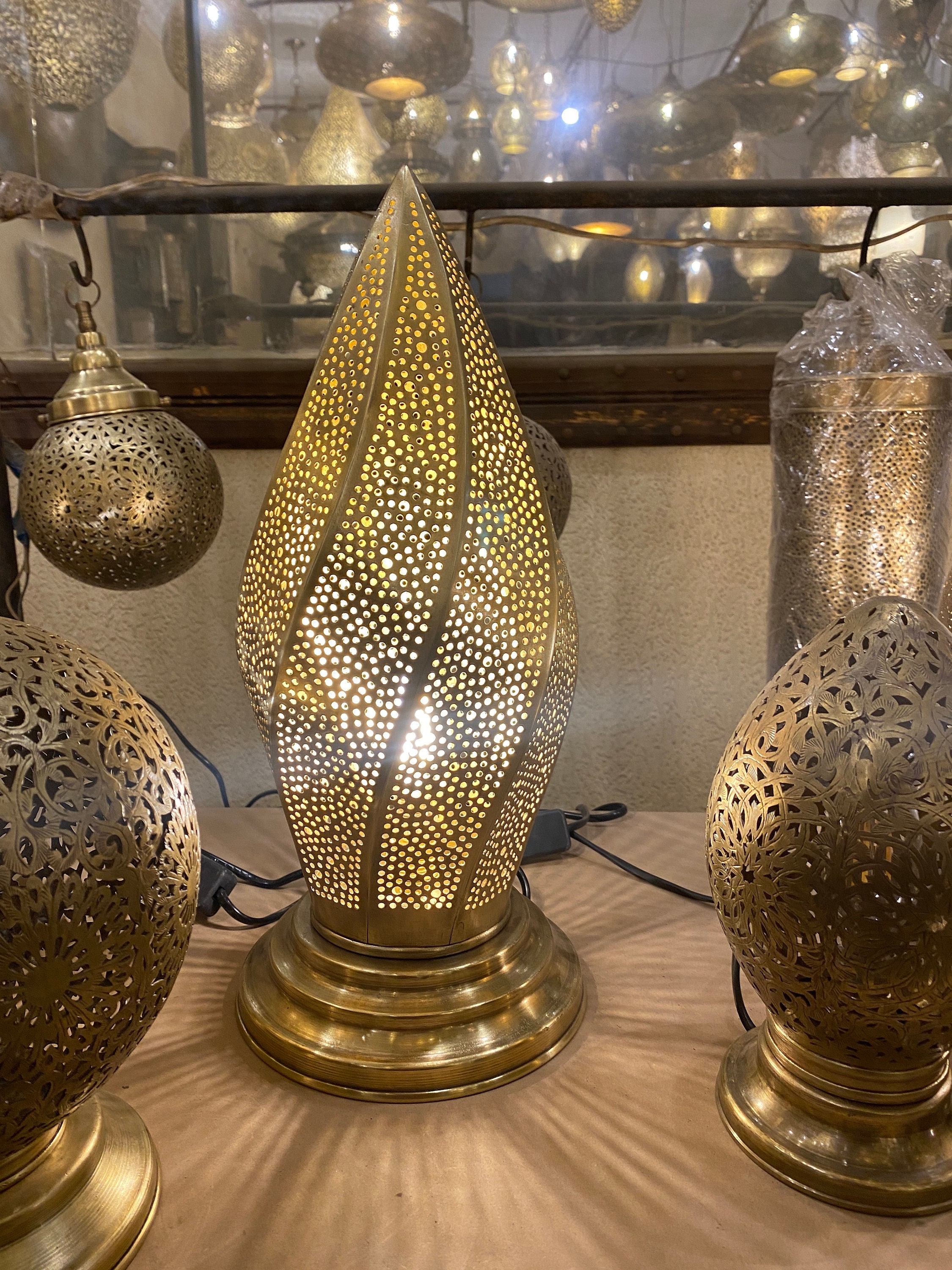 Gold moroccan table lamp deals