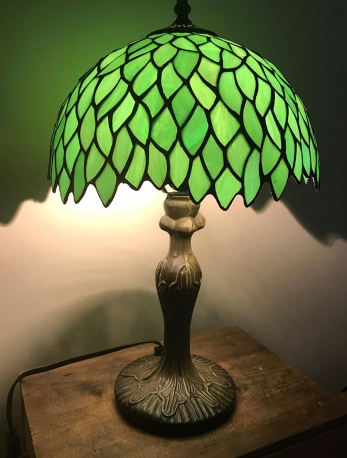 Table lamp tiffany green glass Vintage lamps style | Etsy