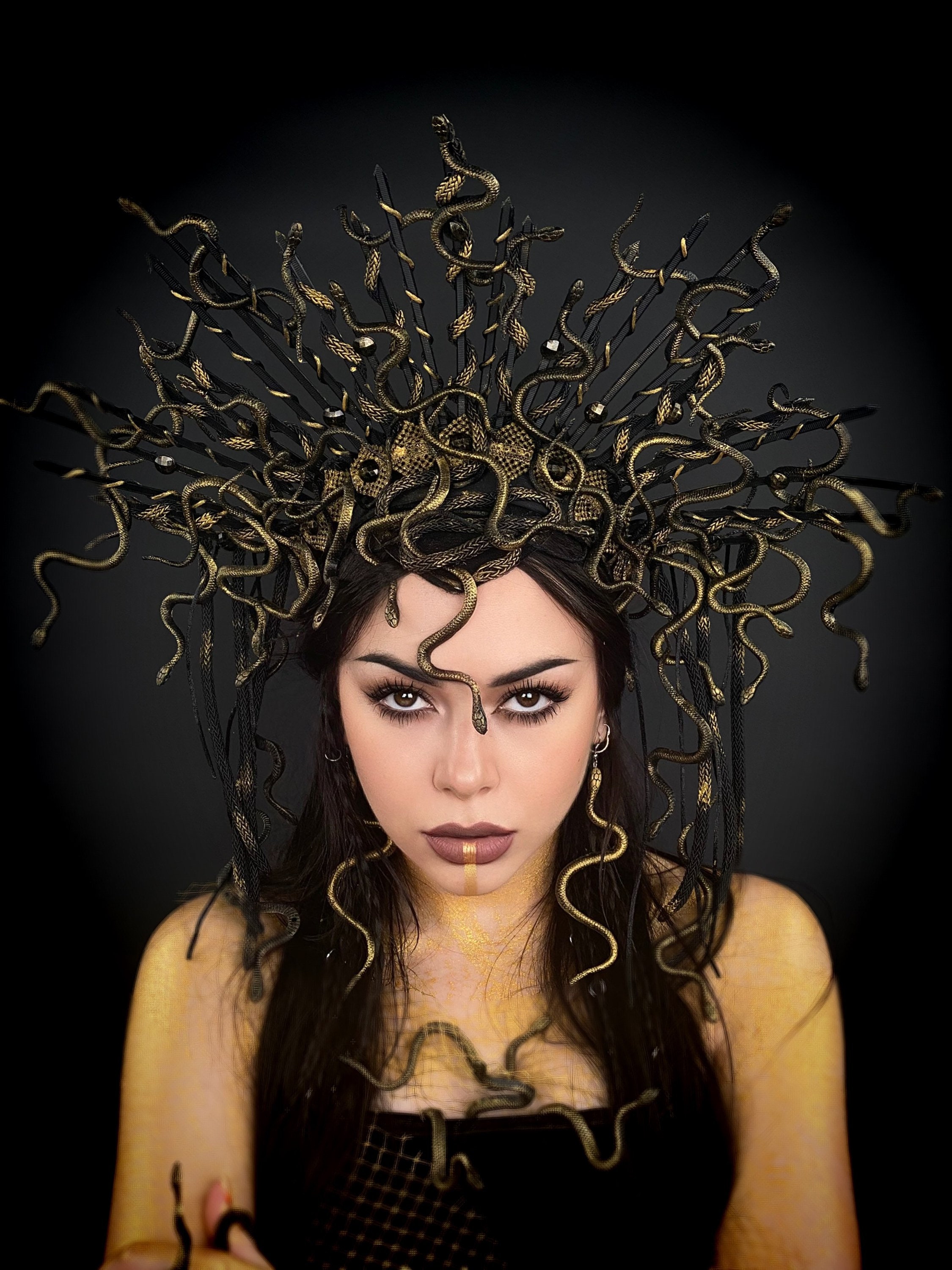 Medusa Queen of Gorgons – GoldenGrottoAR