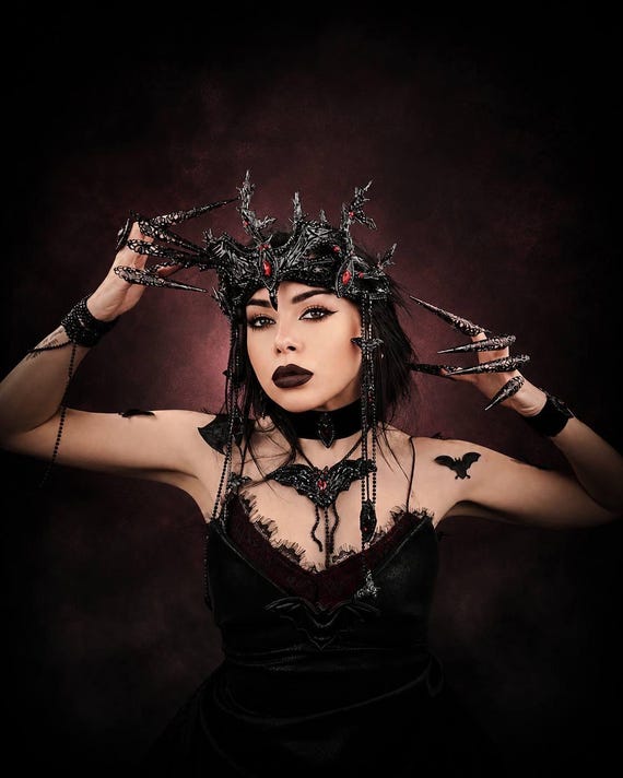Gothic Wedding Tiara Crown, Rhinestone Crystal Queen Headpiece, Vintage Costume Black Crystal Gothic Queen Tiara – Silver Rhinestone  main image 3