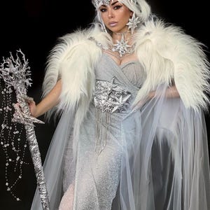 Ice Queen Accessories, Silver Queen Cape, Snow Queen Costume, Winter Queen, Ice Fairy, Snow Queen, Christmas Party, Mardi Gras