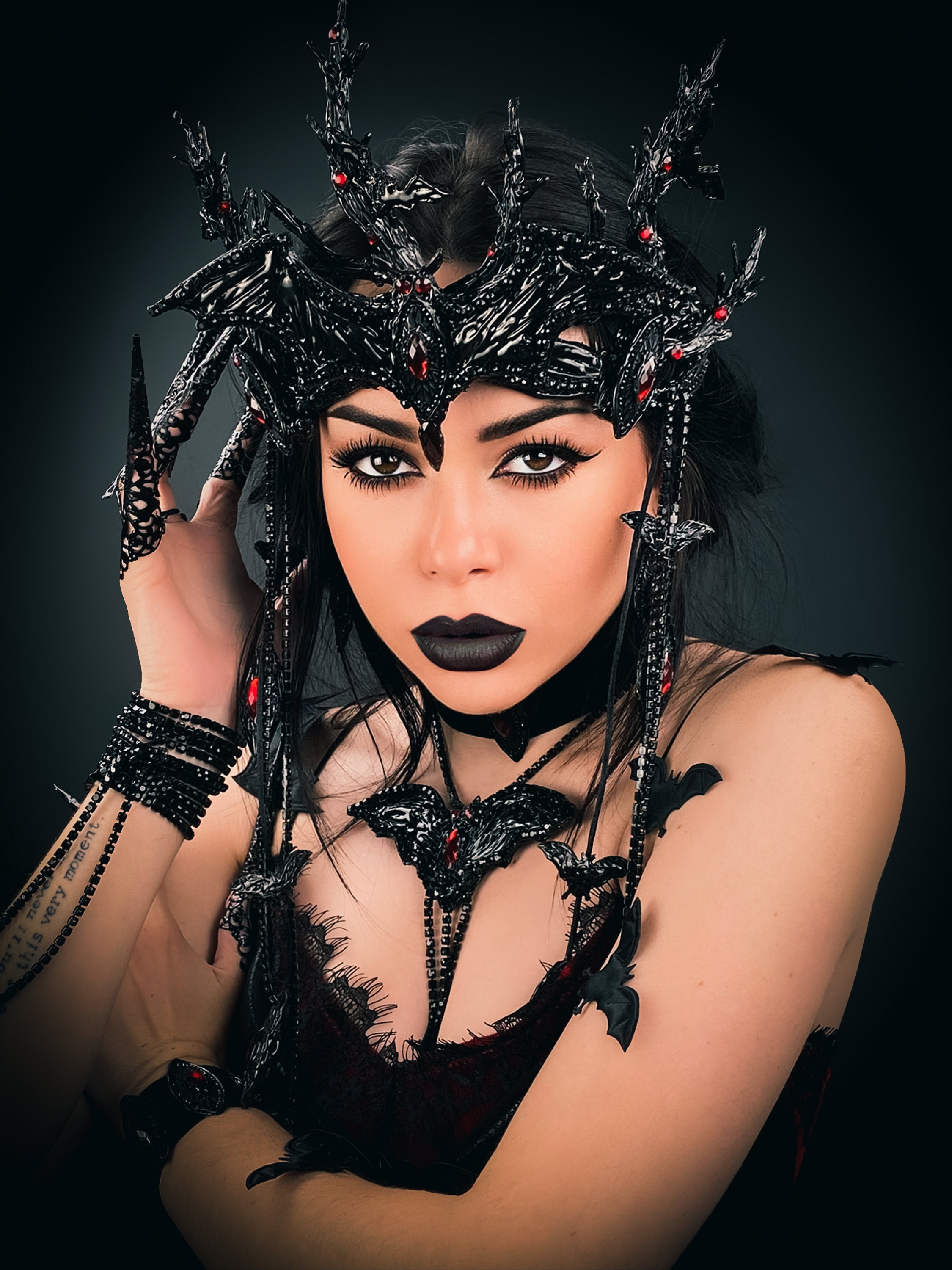 ALCHEMY GOTHIC: THE BLOOD ROSE HEART Rose Necklace Alchemy Gothic Sale The  Blood Rose Heart Necklace, image size:2250x3000