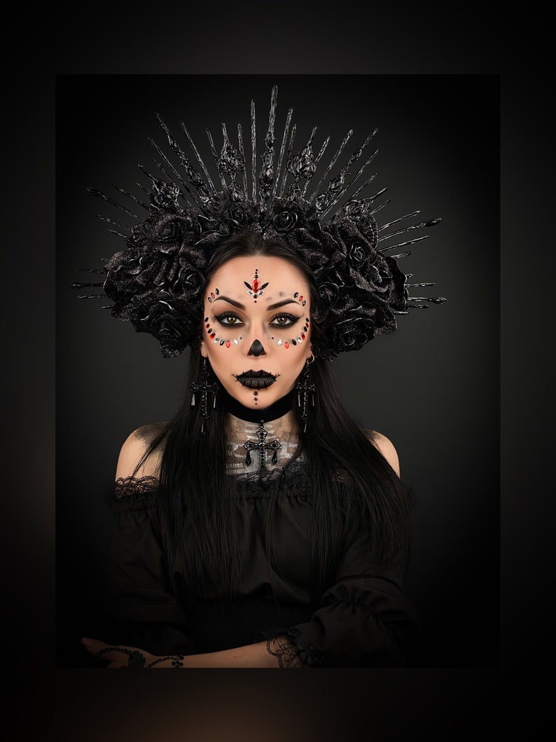 Halloween, Mörk drottningkrona, Tennsvart gotisk huvudbonad, Sockerskalle, Santa Muerte bild 1