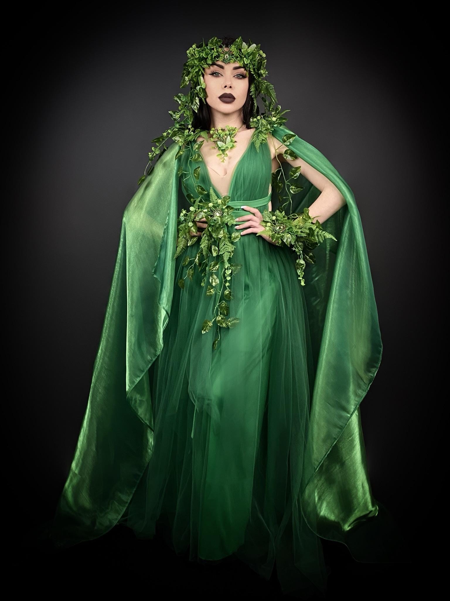 green emerald velvet dress Mens Adult Green Giant Incredible Hulk Muscle Super Hero Fancy Dress  Costume Outfit (XL)