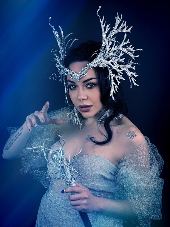 Moon Glitter Ice Queen Kit Assorted Costume Make Up Moon Glitter Ice Queen Kit Assorted Costume Make Up