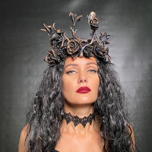 Dark Forest Rose Crown, Gothic Headpiece, Dark Woodland Tiara