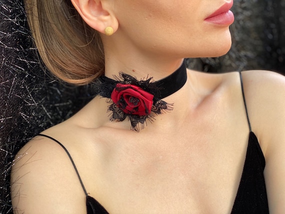 Choker rose cheap