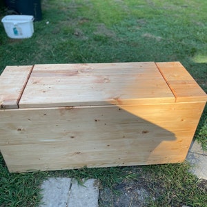 The Deborah Entryway Storage Bench