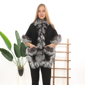 Cashmere Cape, Cape With Pockets, Black Cashmere Cape, Women’s Warm cape, Gray Fox Fur cape, Winter Cape With Fox Fur Trim, STD Size For All