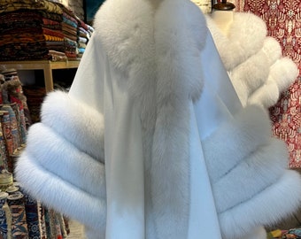 Winter clothing for women, White cashmere cape with fox fur trim, cape women, Cozy cape for women, Cashmere cape, cape with real fox fur