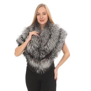 Valentines Gift, Silver Fox Fur Shawl Wrap,  3 Tier Fox Fur Stole, Luxury Gift, Cozy And Elegant.