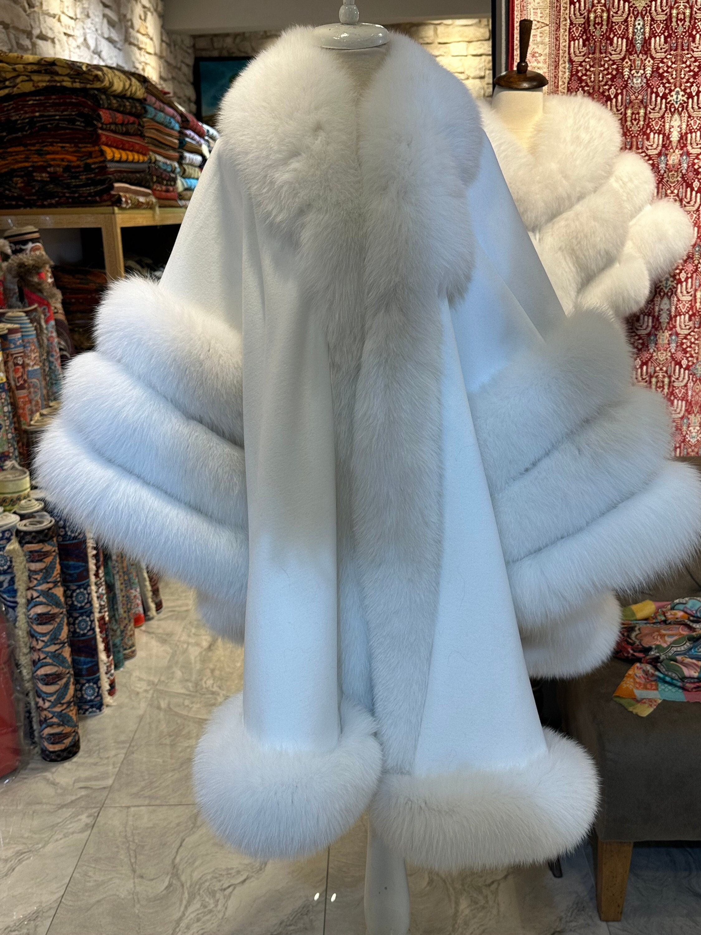 White Cashmere Cape with Genuine Fox Fur Trim for Women, One size fits all.