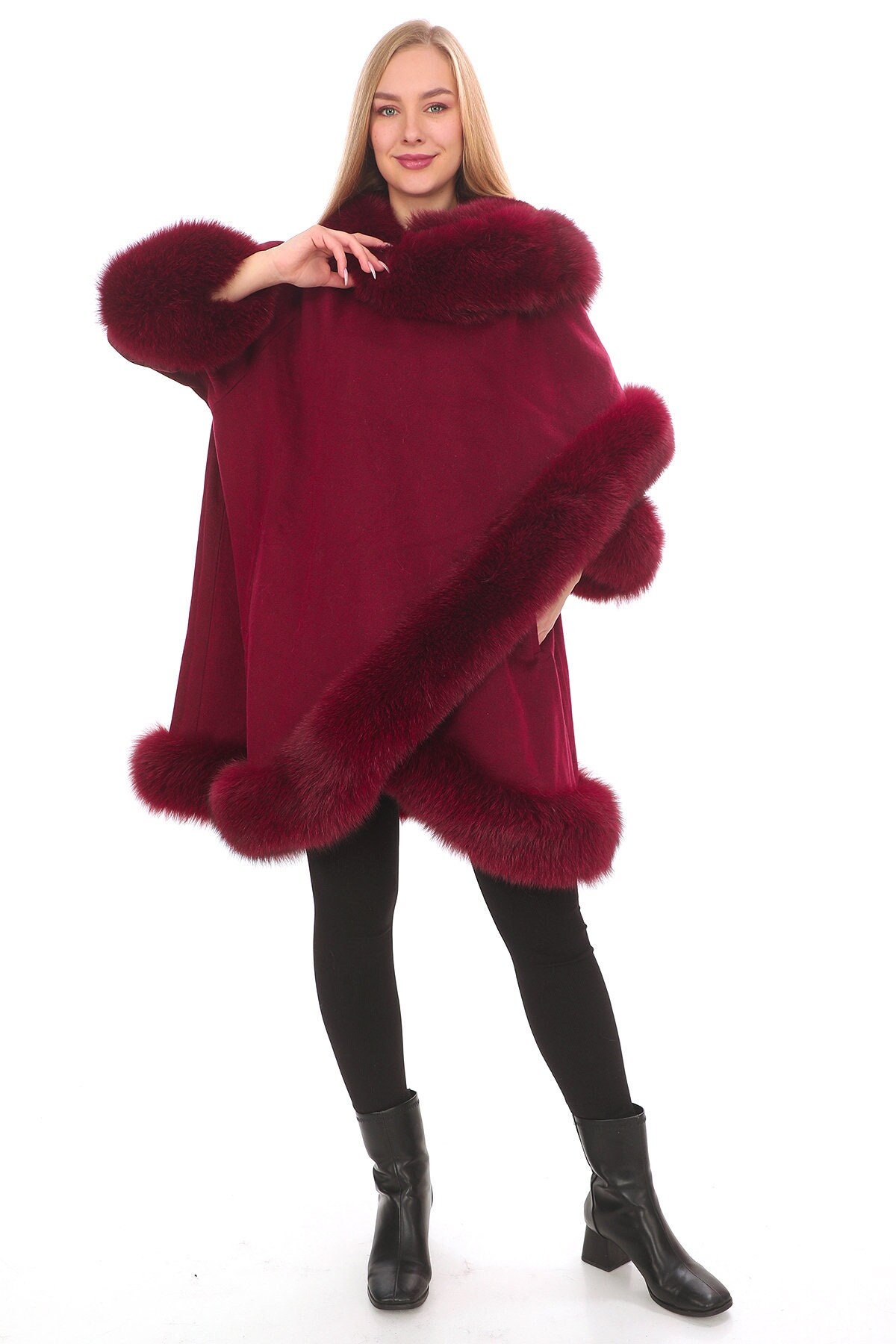 フォックスファートリム付きバーガンディカシミアウィンターケープ