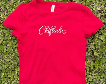 Camiseta roja bordada “Chiflada”