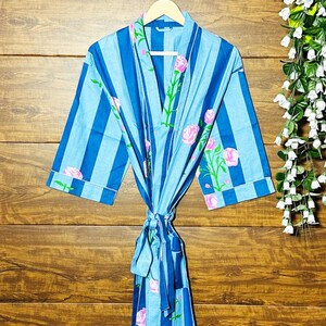 美しいムガール花柄着物ローブ、インドのブロックプリントコットン着物、花嫁介添人ローブ、着物カーディガン、バスローブ、ロングドレッシングガウン