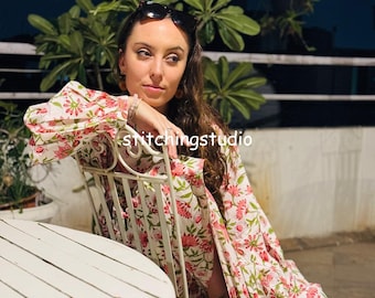 Midi-jurk van katoengaas met blokprint: zomerjurk met diepe hals