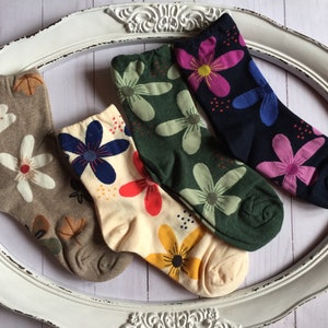 Floral Socks, Whimsical Fashion gift for teenagers, Women Girl Everyday Socks Back to School, Flower Power Easter Kawaii Korean Cotton Socks