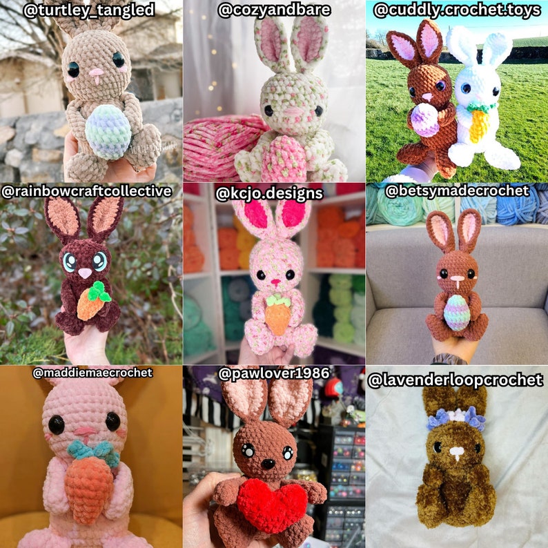 Puede incluir: Nueve peluches de conejo de crochet en varios colores y estilos, incluyendo marr&oacute;n, rosa, blanco y verde. Cada conejo sostiene un art&iacute;culo diferente con tem&aacute;tica de Pascua, como una zanahoria, un huevo o un coraz&oacute;n. Los conejos est&aacute;n todos sentados sobre un fondo blanco.