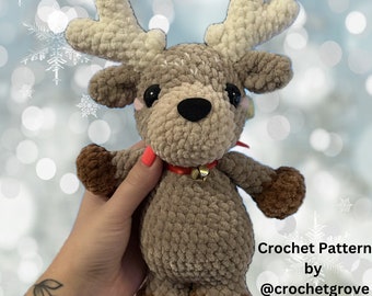 Deer Pattern crochet pattern, sitting deer, standing deer crochet reindeer