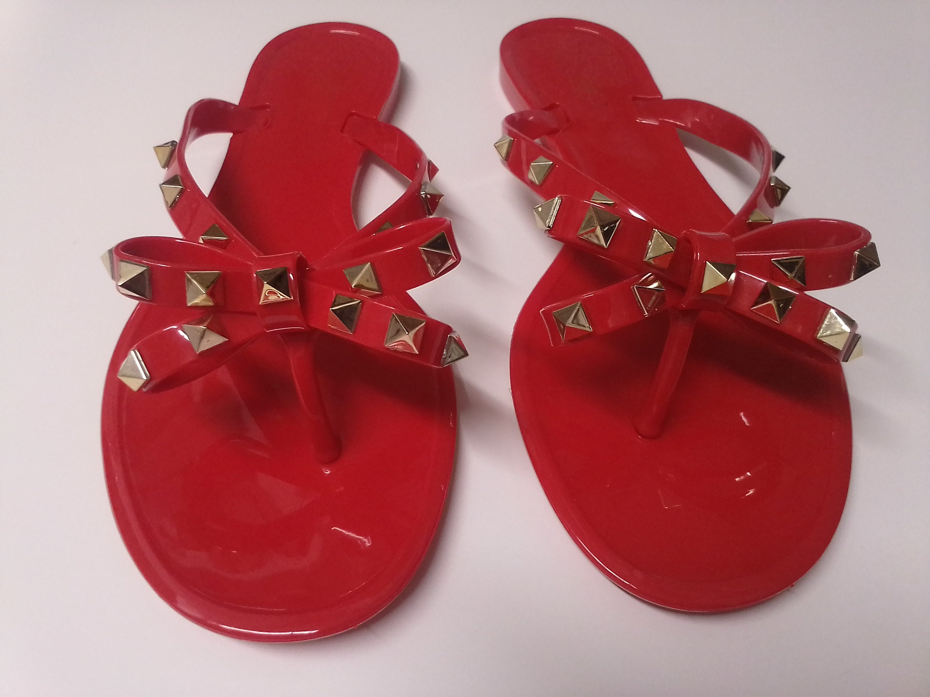 Pin by Lynda Best on Louis Vuitton  Louis vuitton, Louis vuitton flip flops,  Vuitton