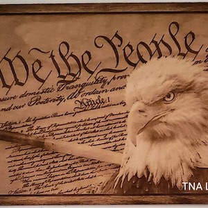 Glowforge Digital Laser Ready File _ We The People _ Arquivo de gravação _ SVG _ PDF _ Gravura em madeira _ América _ 2ª emenda _ Design TNALaser