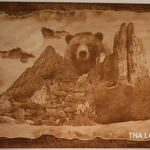 Glowforge Archivo listo para láser digital _ Escena de la montaña del oso _ Archivo de grabado _ SVG _ PDF _ Grabado en madera _ Desierto _ Vida silvestre _ Diseño