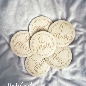 Tarjetas de madera con hitos para bebés, regalo de nacimiento, personalizadas, de doble cara, 12 meses Modèle 2 HelloCarthy