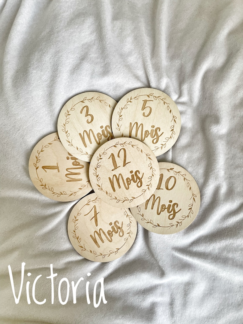 Cartes étapes en bois personnalisées Modèle 2 Victoria