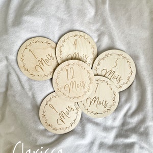 Tarjetas de madera con hitos para bebés, regalo de nacimiento, personalizadas, de doble cara, 12 meses Modèle 2 Clarissa